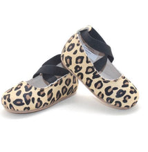 Load image into Gallery viewer, Leopard Ballet Flats
