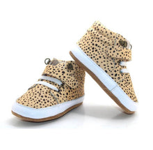Load image into Gallery viewer, Cheetah Mohair High Top
